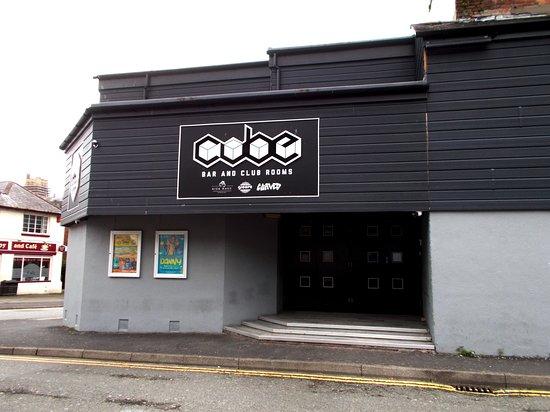 Cube Nightclub