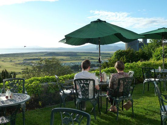 The Plas Restaurant