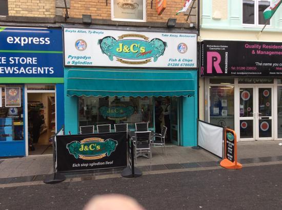 J & C Chippy